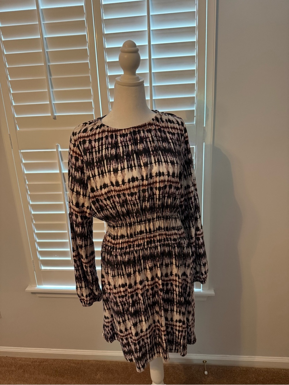 BELLA DAHL Tie-Dye Long Sleeve Dress